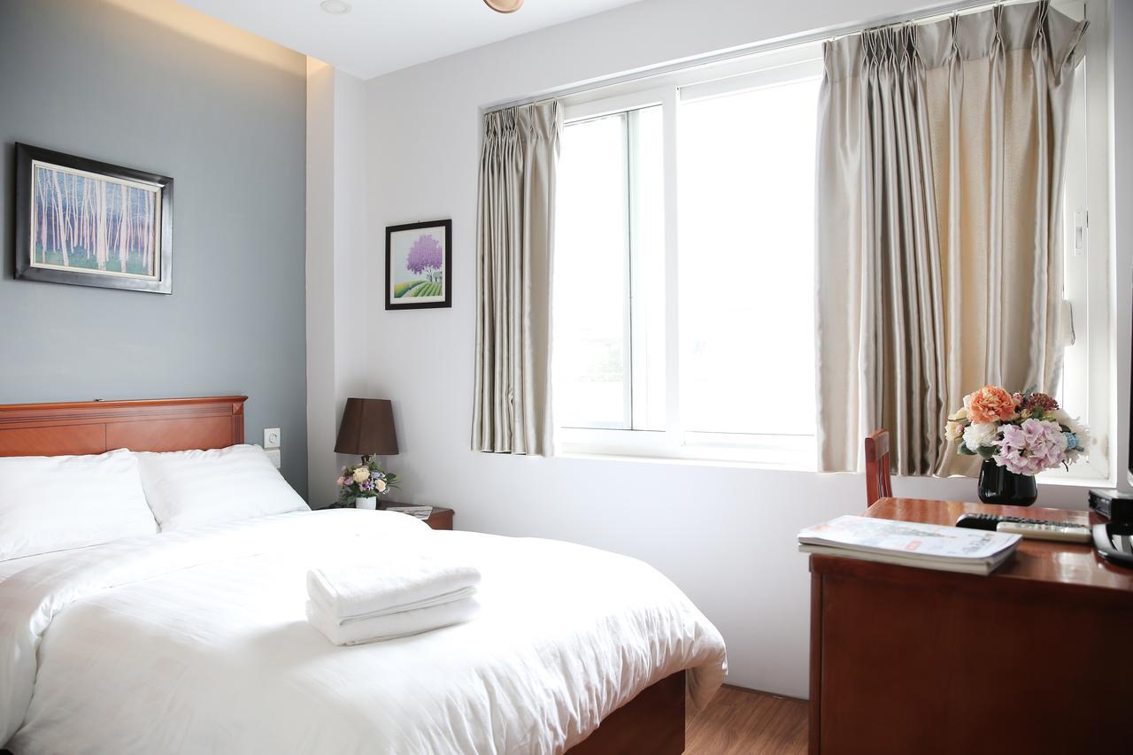 V-Studio Apartment 3 Hanoi Buitenkant foto
